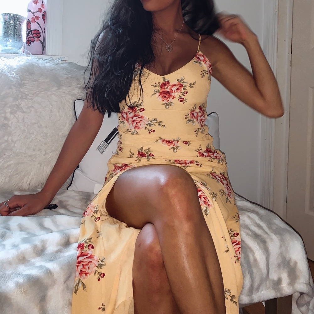 FOREVER 21 yellow floral midi dress - Picture 3 of 3